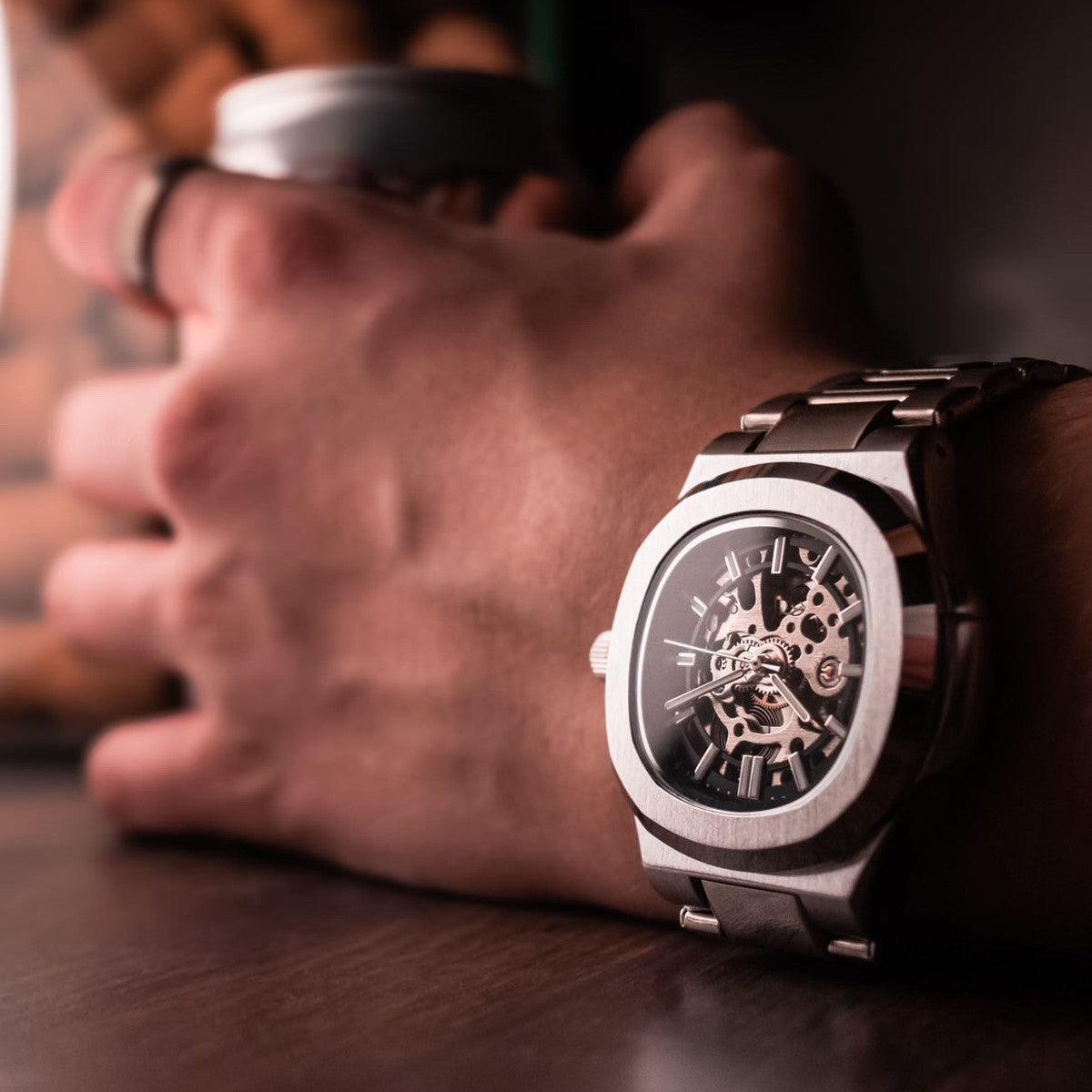 Relógio Masculino 'Aristocrat' Nautlilus Skeleton Automático